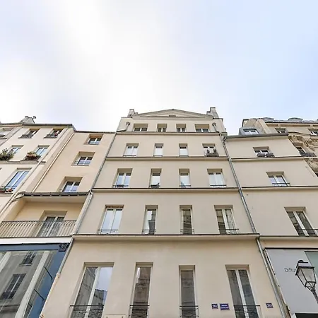 Elegant In Paris' Historic Center 巴黎